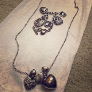 American Eagle necklace and bracelet set